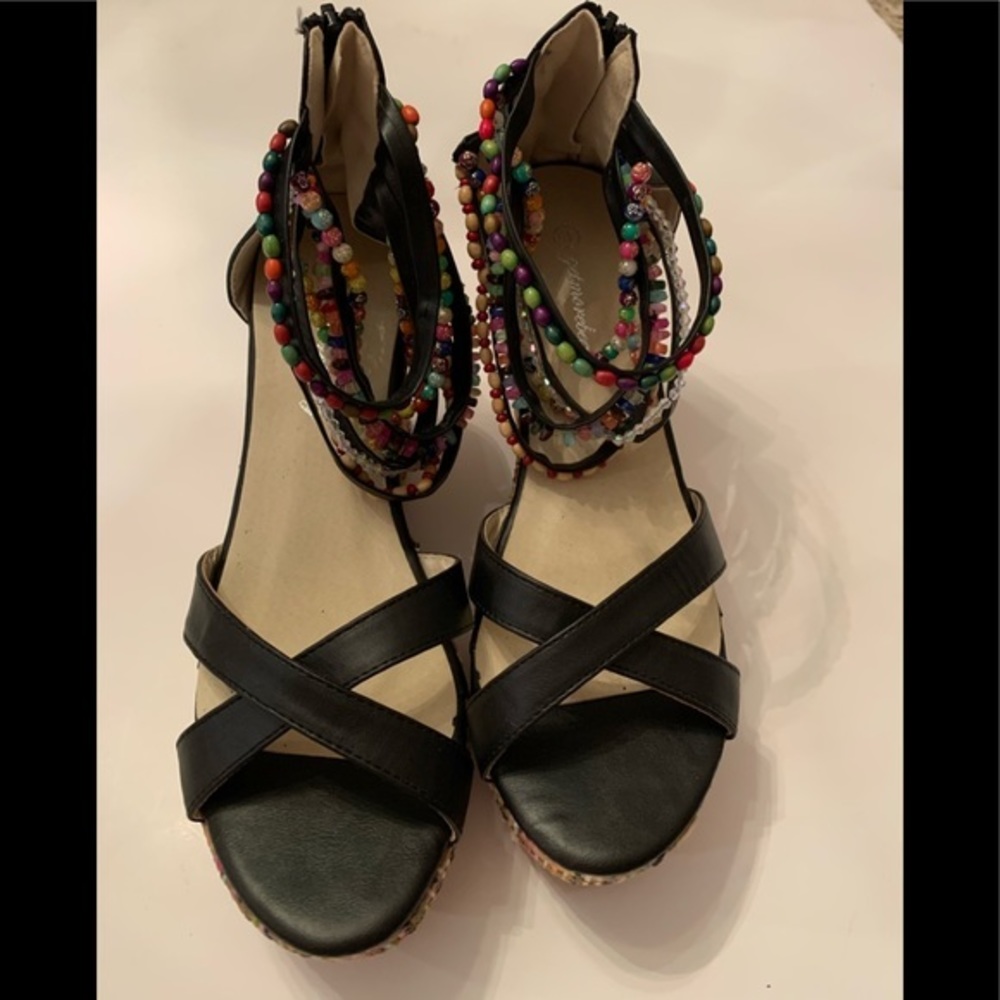 Getmorebeauty Shoes size 9(40) Wedge